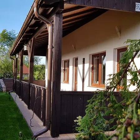 Dom W Skowronkach Feriehus *